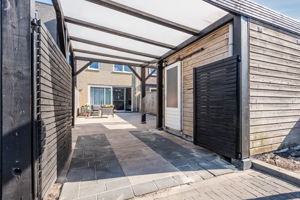 Medium property photo - Wimpelplantsoen 227, 1319 ED Almere